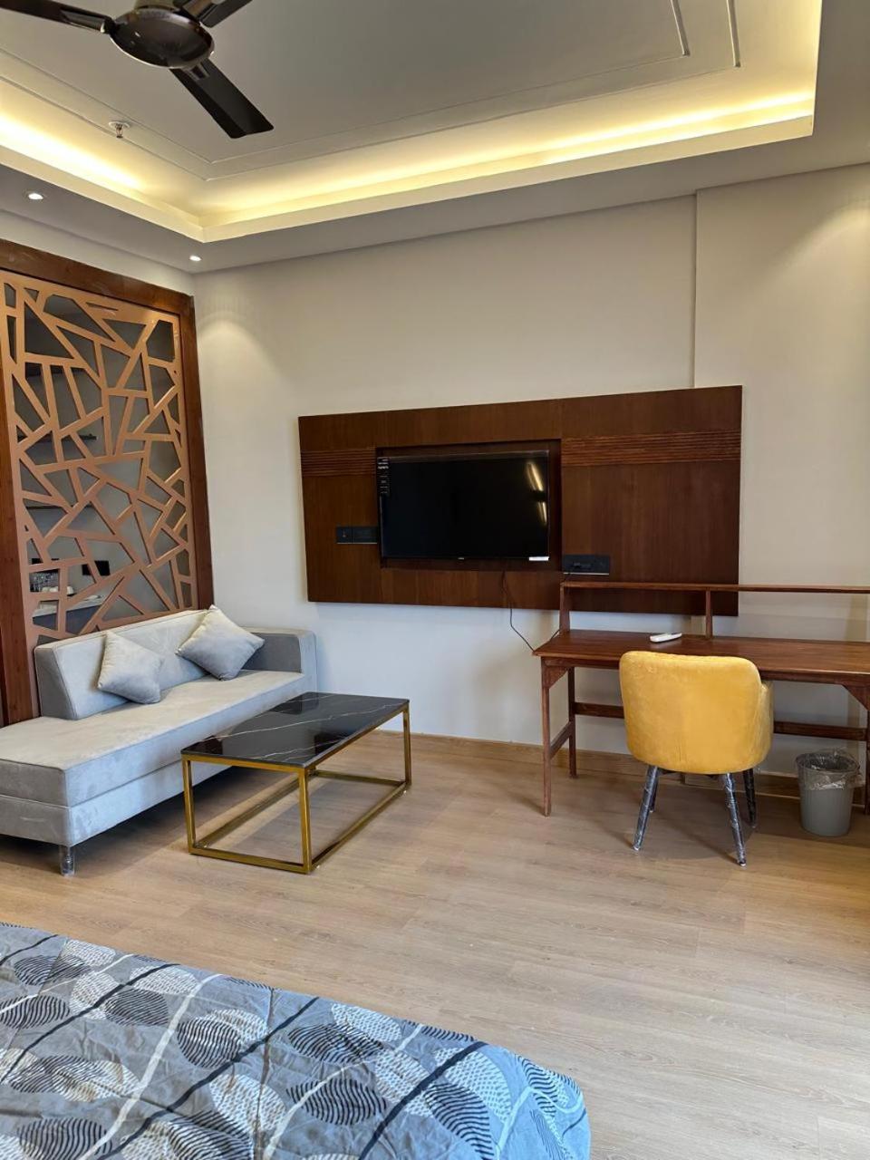 The Bliss Studio'S ガーズィヤーバード 部屋 写真